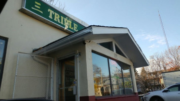 Triple Eatery outside