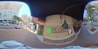 Selva Grill Downtown Sarasota outside