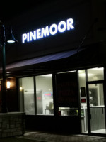 Pinemoor Pizza food