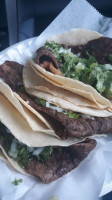 Perla's Taco Truck food