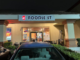 Noodle St outside