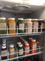 Iona Juice And Wellness food