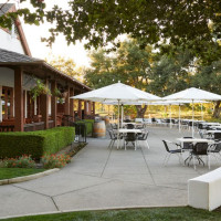 The Grill at Wente Vineyards outside