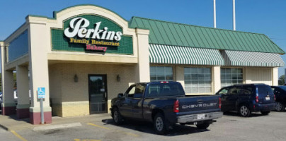 Perkins Bakery outside