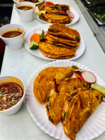 Las Palmas Taco Stand food