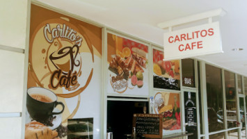 Carlito's Cafe food