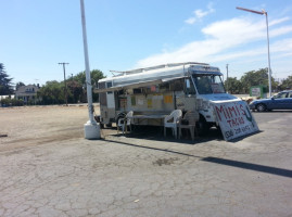 Mimi's Tacos outside