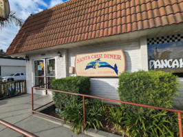 Santa Cruz Diner outside