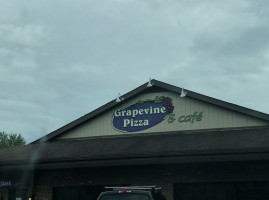Grapevine Pizza Café food