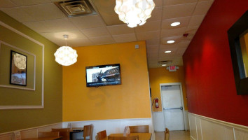 Tropical Grille inside
