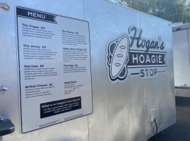 Hogan's Hoagie Stop food