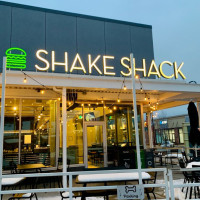 Shake Shack inside