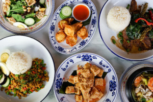 Thai Chef Street Food inside