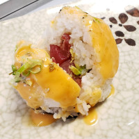Uwu Sushi food