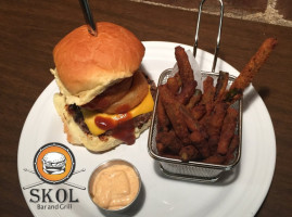 Skol Grill Is Now The Friendly Tavern food