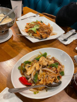 Swanya Thai Cuisine food