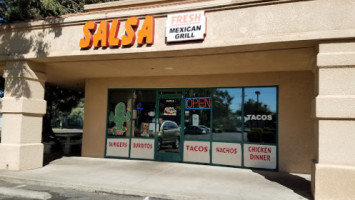 Salsa Fresh Méxican Grill outside