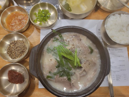Kum Sung Bbq food
