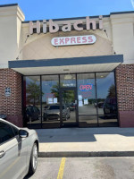 Hibachi Express outside