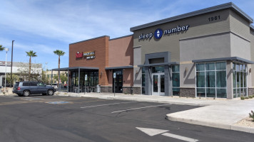 The Habit Burger Grill outside