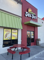 Del Taco outside