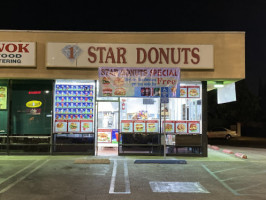 1 Star Doughnut outside