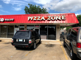 Pizza Zone outside