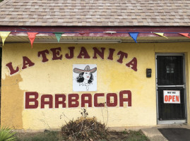La Tejanita Barbacoa food