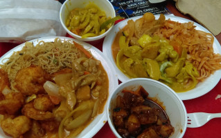 Ruby Thai Kitchen food