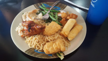 Jingdu Japanese Buffet food