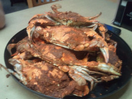 Drew's Crab Shack food