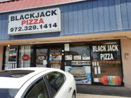 Blackjack Pizza outside