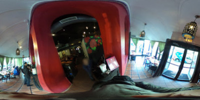 Café Frida inside