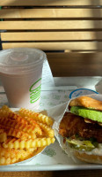 Shake Shack Santa Monica food