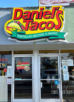 Daniel's Tacos food