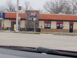 Dairy Queen outside