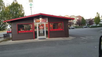 Grant's Philly Cheesesteak outside