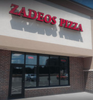 Zadeos Pizza outside