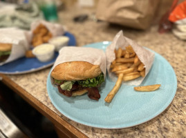 Main Street Burger food