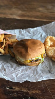 Fresh Burger Grill (formerly Merv's Burgers) food