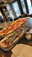 Olivella's Pizza And Wine food