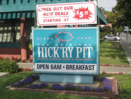 The Hickry Pit Original outside