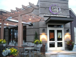 Sip At-wine Bar & Restaurant food