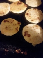 Lety's Pupusas food