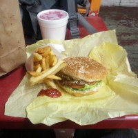 M Juicy Burger food