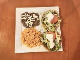 Chepes Tacos food