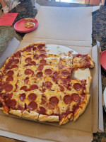 Turnabout Pizza food