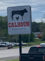 Calhoun Steakhouse food
