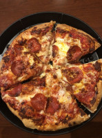 Barro's Pizza food