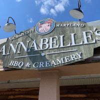 Annabelle's Bbq Creamery food